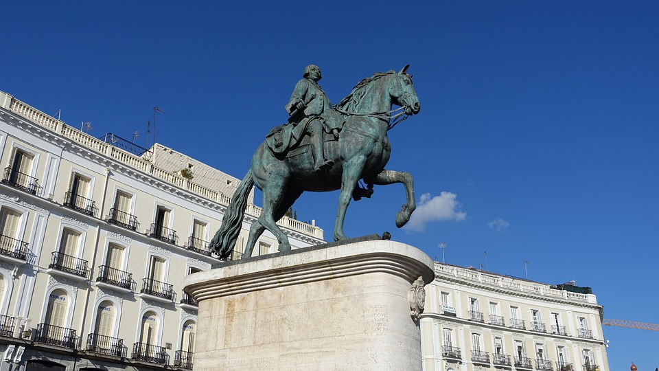 Statue von Karl III. in Madrid